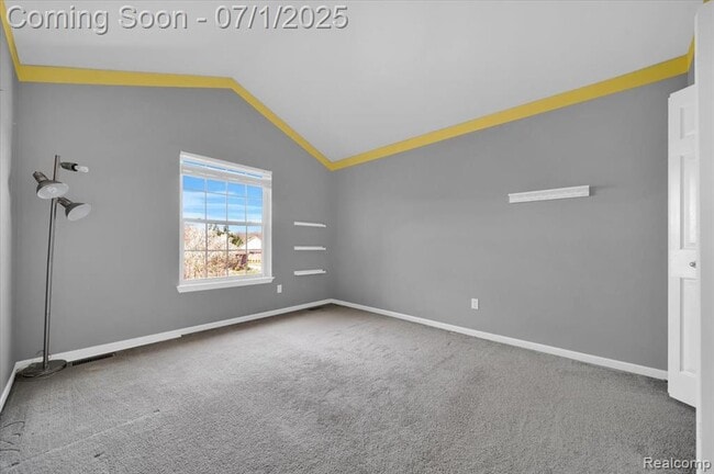 Building Photo - 2565 River Woods Dr N