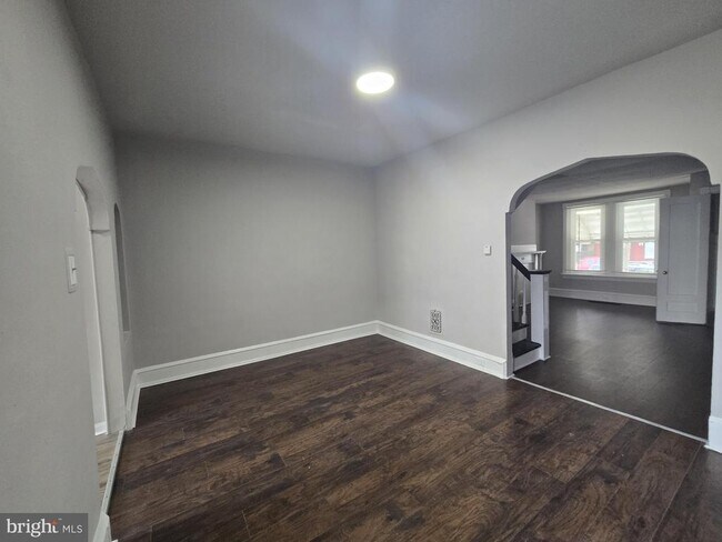 Building Photo - 4528 N 16th St