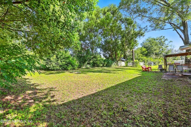 Building Photo - 355 Wildwood Ln