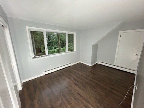 Bedroom 1 - 30 Park St