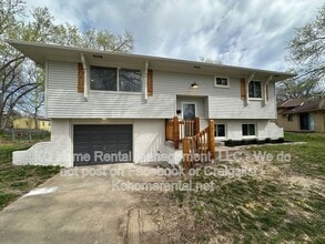 Building Photo - 5012 Powell Ave