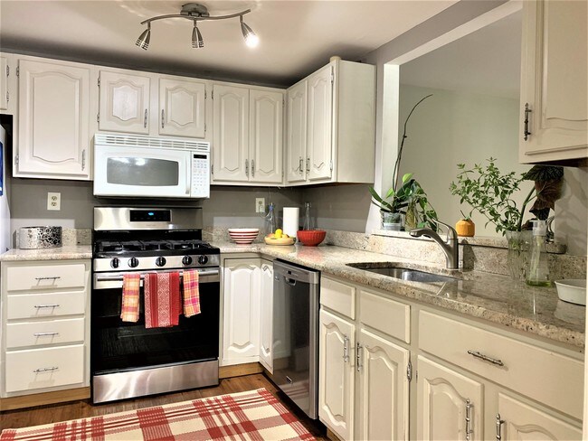 Primary Photo - 1501 Mountainview Dr