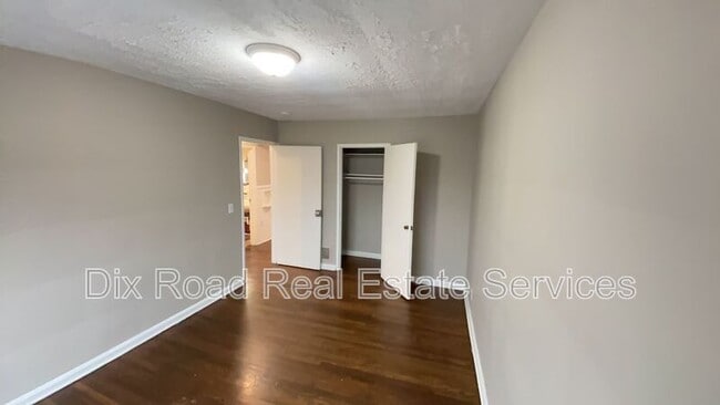 Building Photo - 2390 Harrison Ave