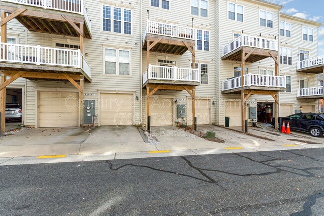 Building Photo - 5675 Harrington Falls Ln