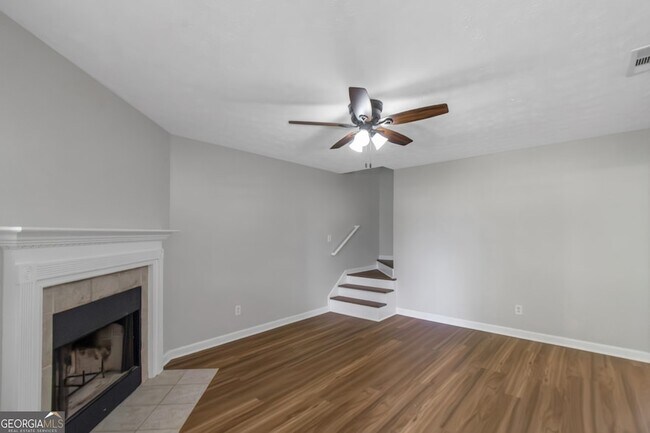 Building Photo - 97 Livingston Ln