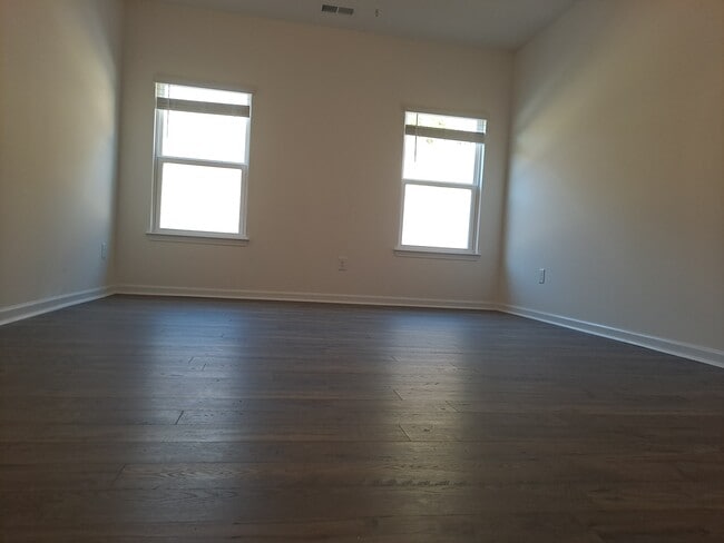 Building Photo - 144 Ibis Loop