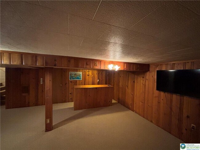 Building Photo - 662 Minor St