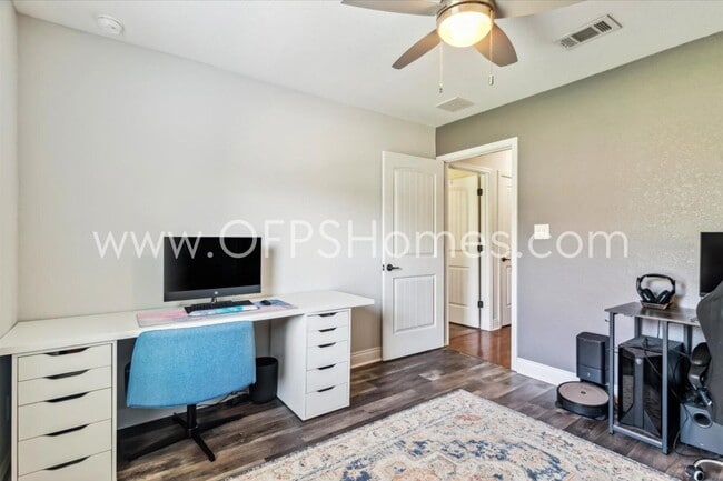 Building Photo - 8170 Tavira St