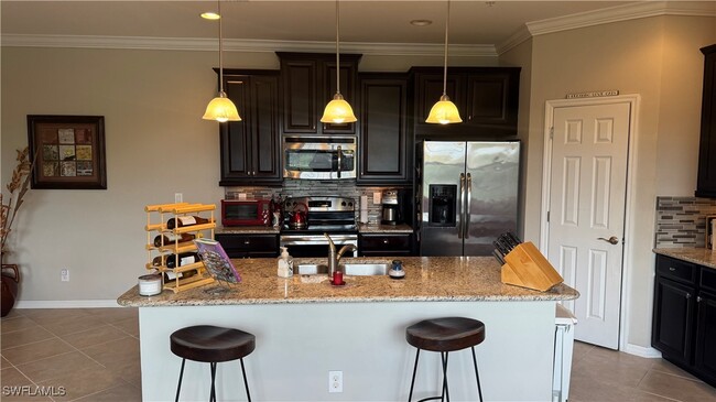 Building Photo - 8510 Violeta St