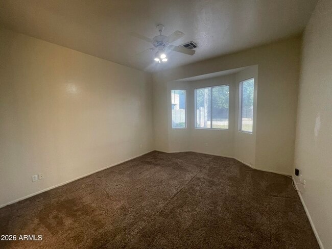 Building Photo - 291 S Forest Dr