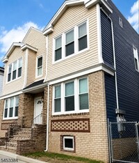Building Photo - 680 18th Ave