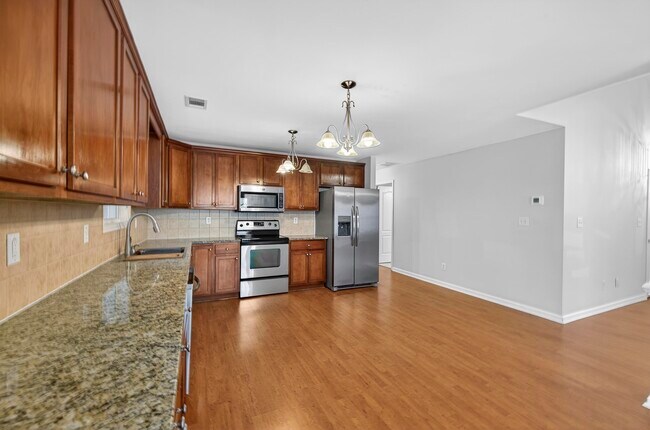 Building Photo - 155 W River Bend Dr