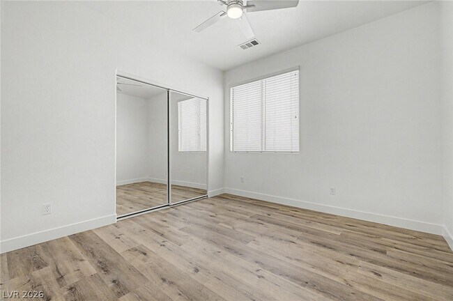 Building Photo - 835 Entrada Ridge Ave
