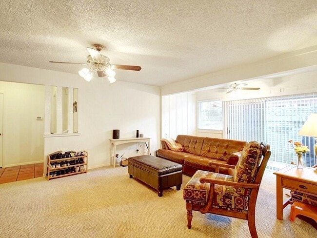 Building Photo - 3607 Summit Bend