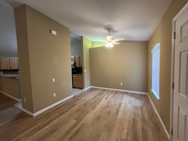 Building Photo - Quiet Home in Pine Lakes Cud-de-sac!!