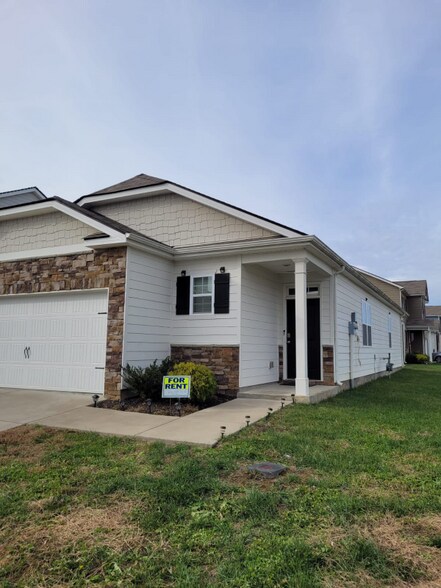 Building Photo - 803 Long Leaf Rd