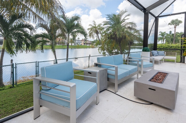 Building Photo - 18004 SW 20th St