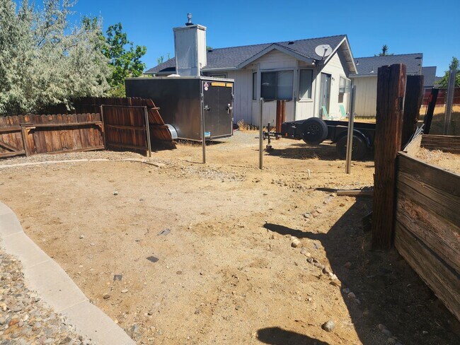 Building Photo - Home For Rent in Sunridge