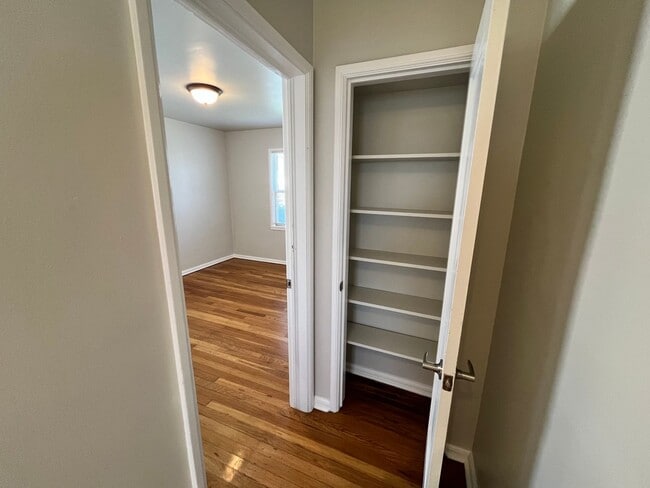 Building Photo - Charming 4 Bedroom 2 Bath Home in Sugarhouse!