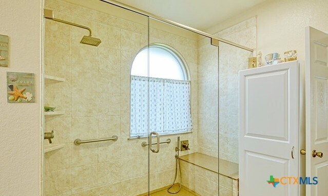 Building Photo - 145 Kipper Ave