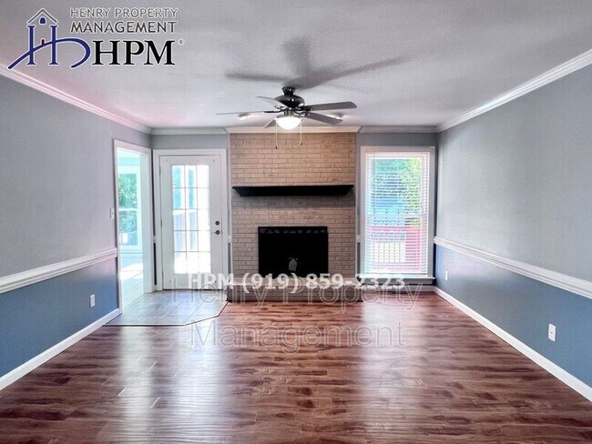 Building Photo - 4301 Ellinwood Dr