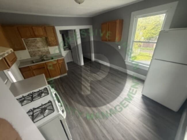 Building Photo - 2153 W 96th St
