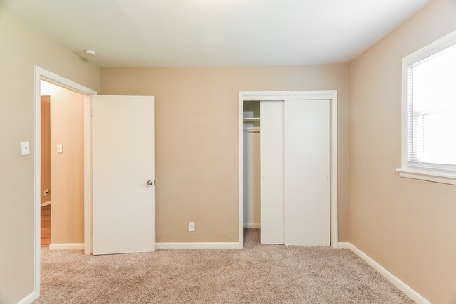 Building Photo - 109 Howle Ave