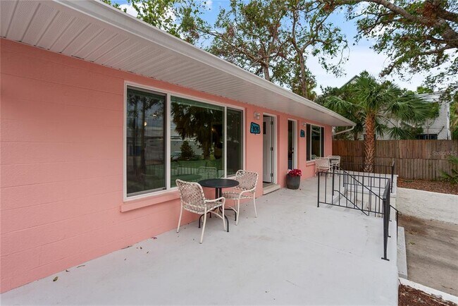 Building Photo - 974 Tennessee Ln