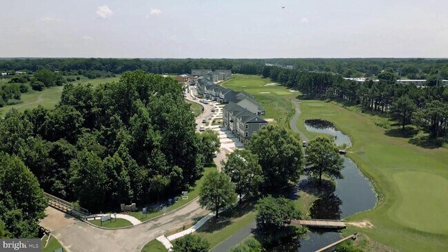 Building Photo - 2110 Winterberry Ln