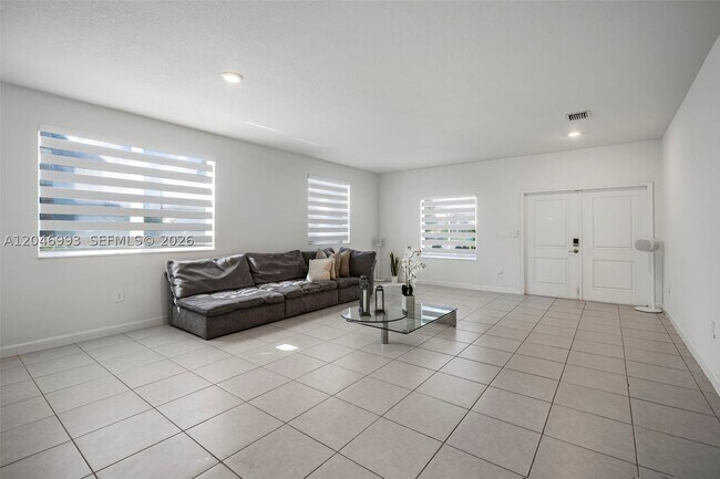 Building Photo - 21189 SW 127th Ave