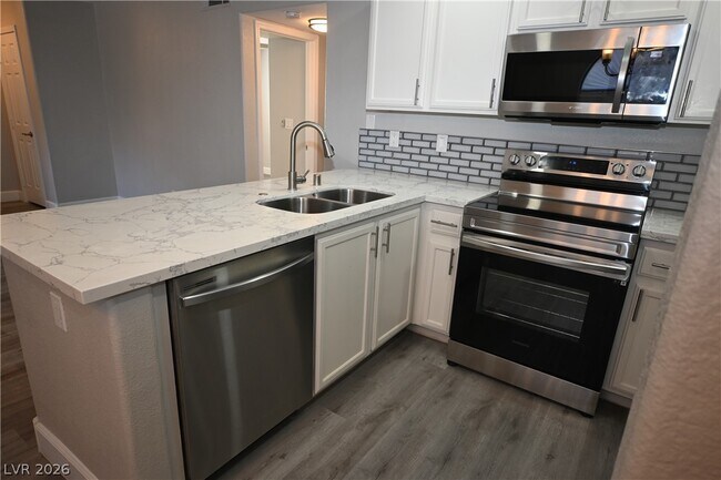 Building Photo - 2968 Juniper Hills Blvd