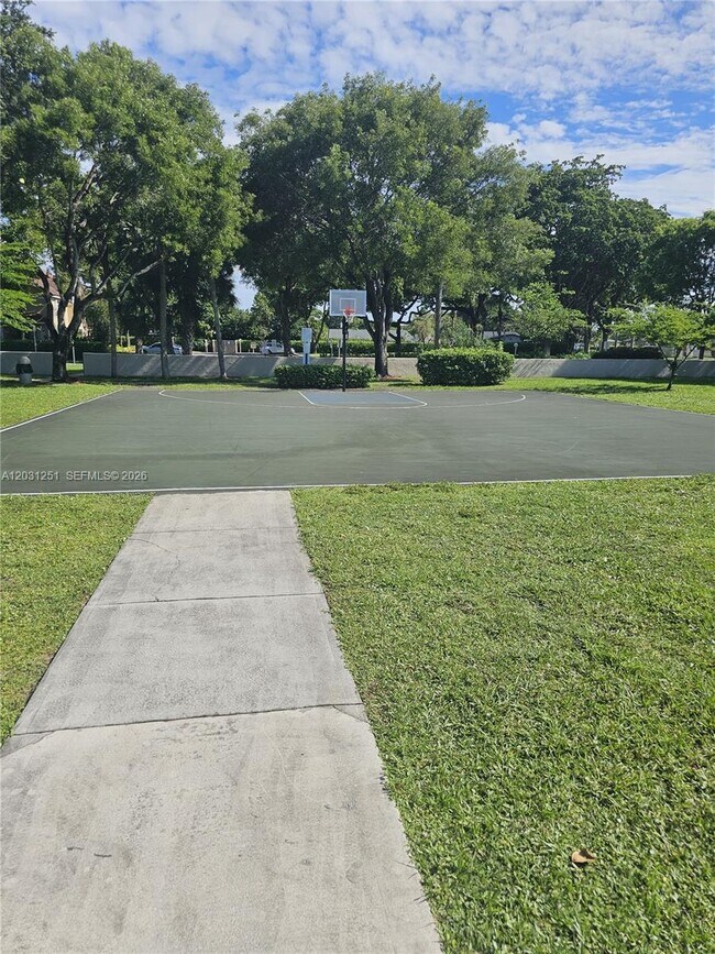 Building Photo - 109 Gardens Dr