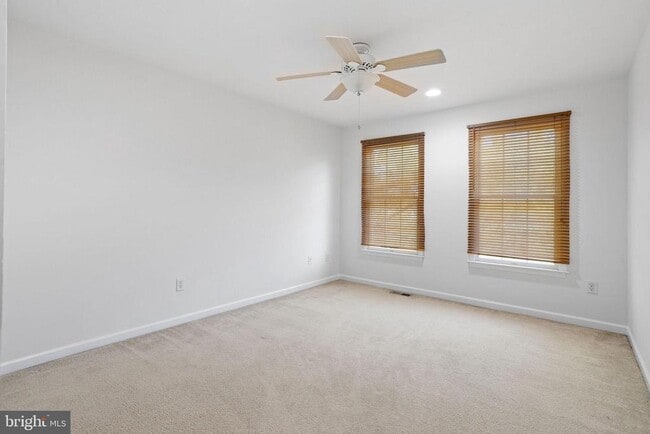 Building Photo - 50 Greylynne Dr