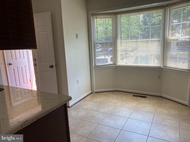 Building Photo - 6558 Sand Wedge Ct