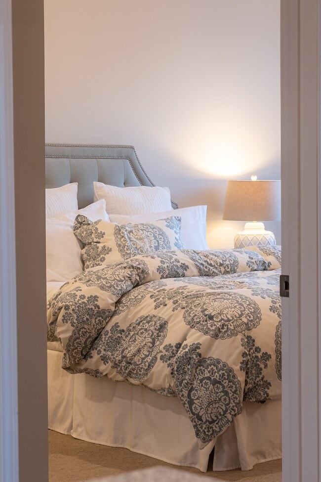 Building Photo - The Fern 55+ Apartments