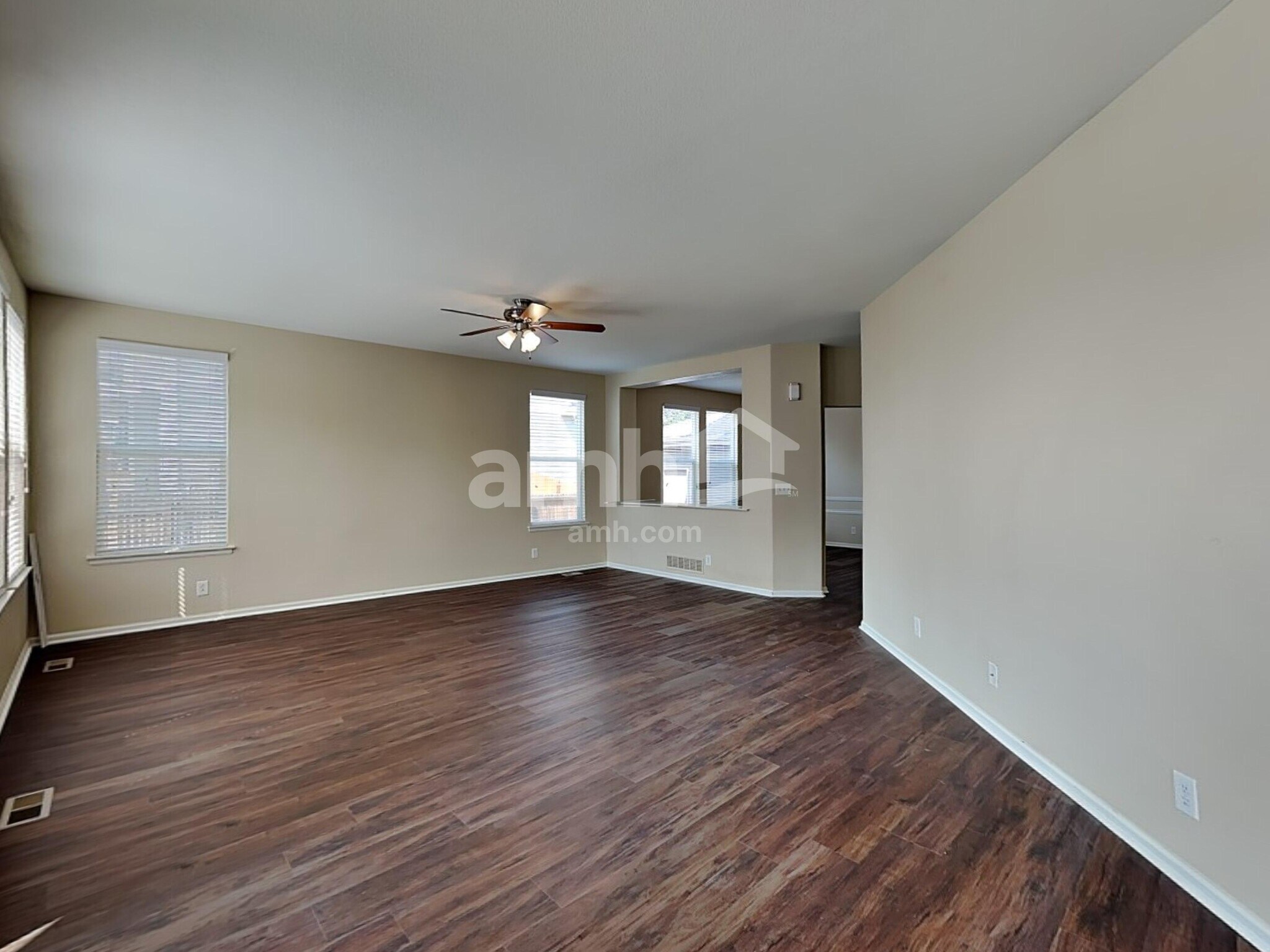 Building Photo - 13725 Kearney St