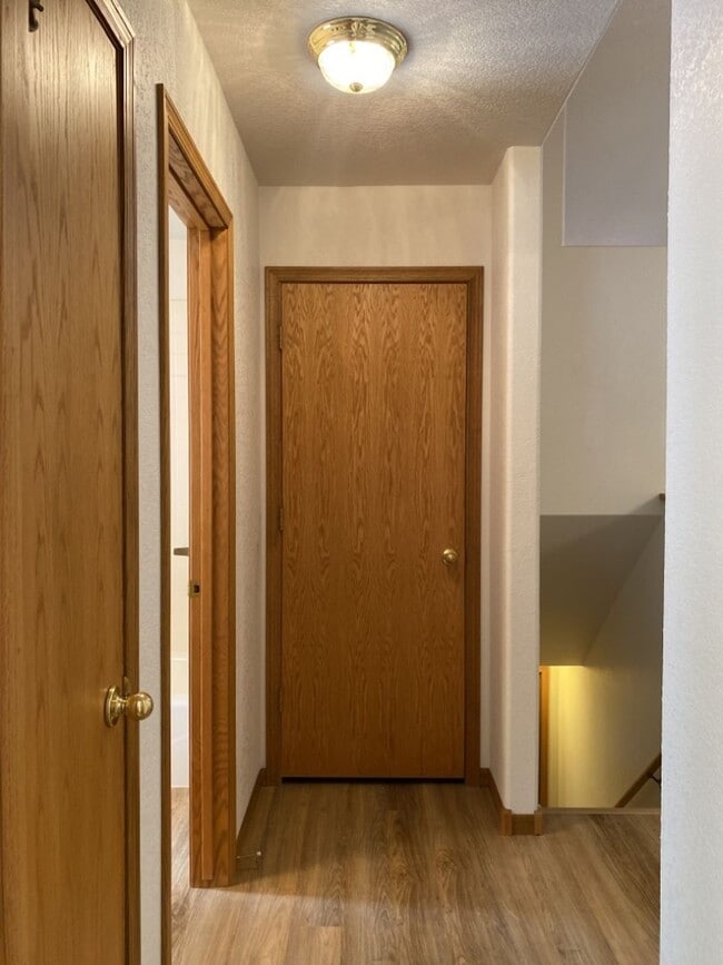 Building Photo - 2325 Northbrook Dr