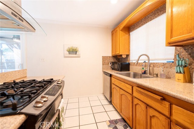 Building Photo - 18647 Marimba St