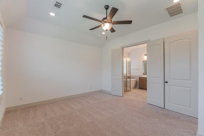 Building Photo - 9322 Galloway Wds Trl