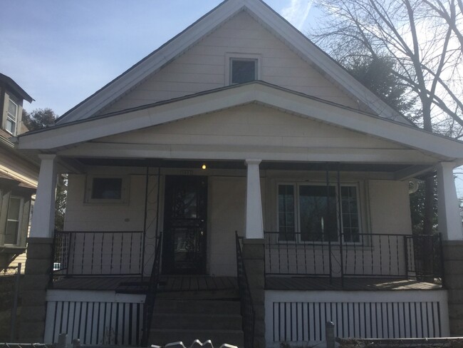 3 Bedroom Single Family Home - 3802 N 6th St Milwaukee WI 53212 ...