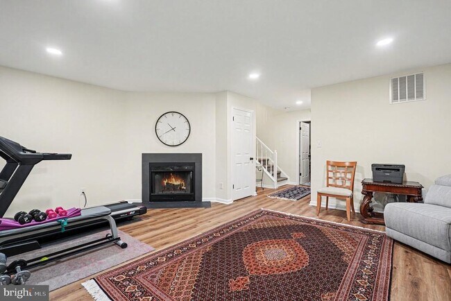Building Photo - 20 Culmore Ct