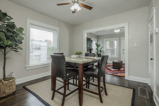 Building Photo - 2710 Holmes St