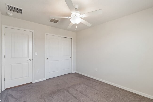 Building Photo - Epperson Rental