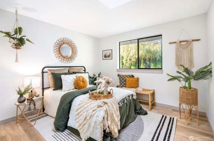 Building Photo - 2411 Cedar Rd