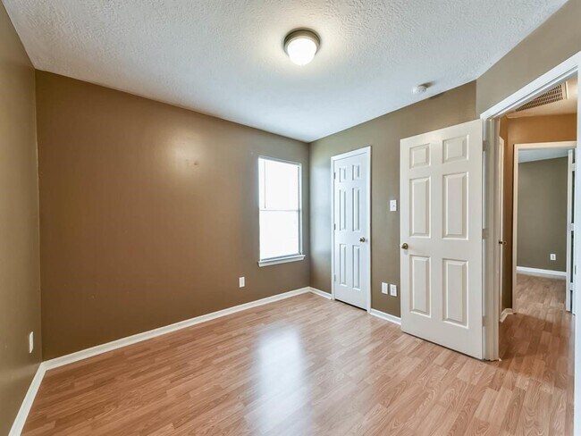 Building Photo - 19610 Perth Meadows Ct