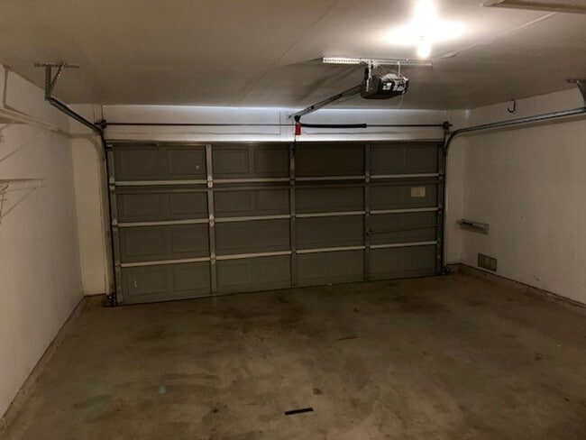 Building Photo - *COMING SOON* Charming 3BR Home with Fenced Yard & Two-Car Garage Near 1604!