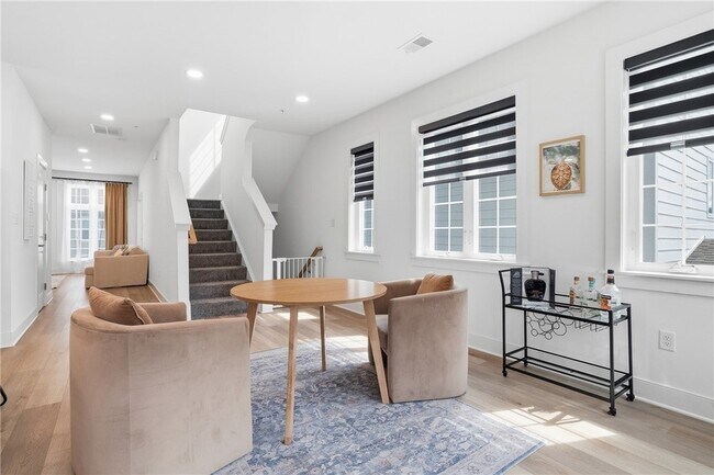 Building Photo - 4009 Cottage Wy