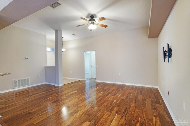 Building Photo - 8932 Abbington Dr