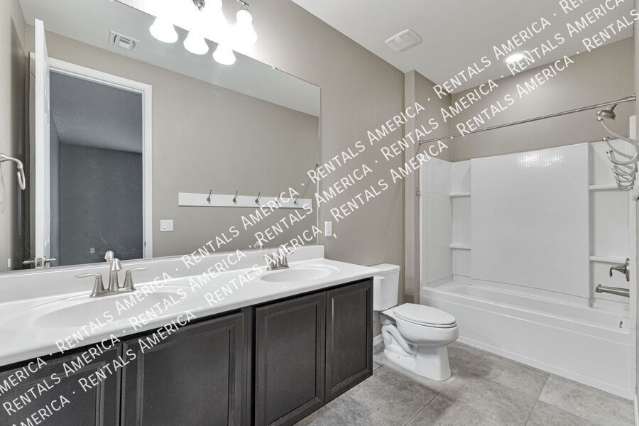 Building Photo - 11042 E Lone Pine Pl