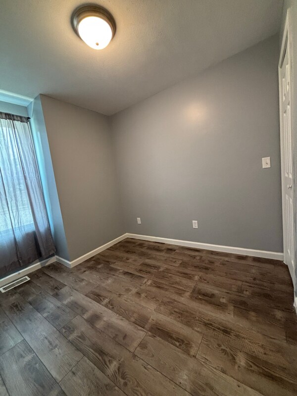 Building Photo - 1702 Milburn Blvd